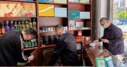 崇阳县烟草专卖局 贴心走访新办证零售户，助力预包装食品经营规范升级